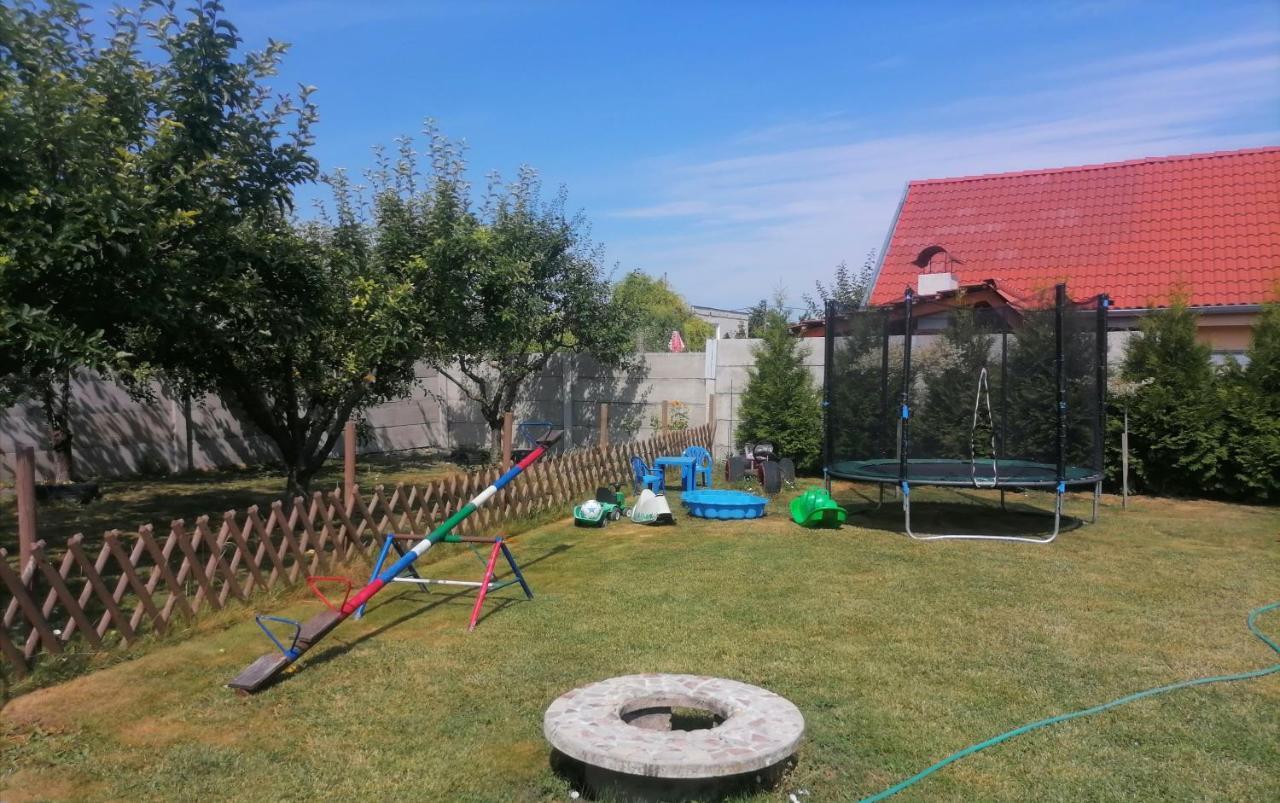 Ubytovanie Harmony House Hotel Veľký Meder Buitenkant foto